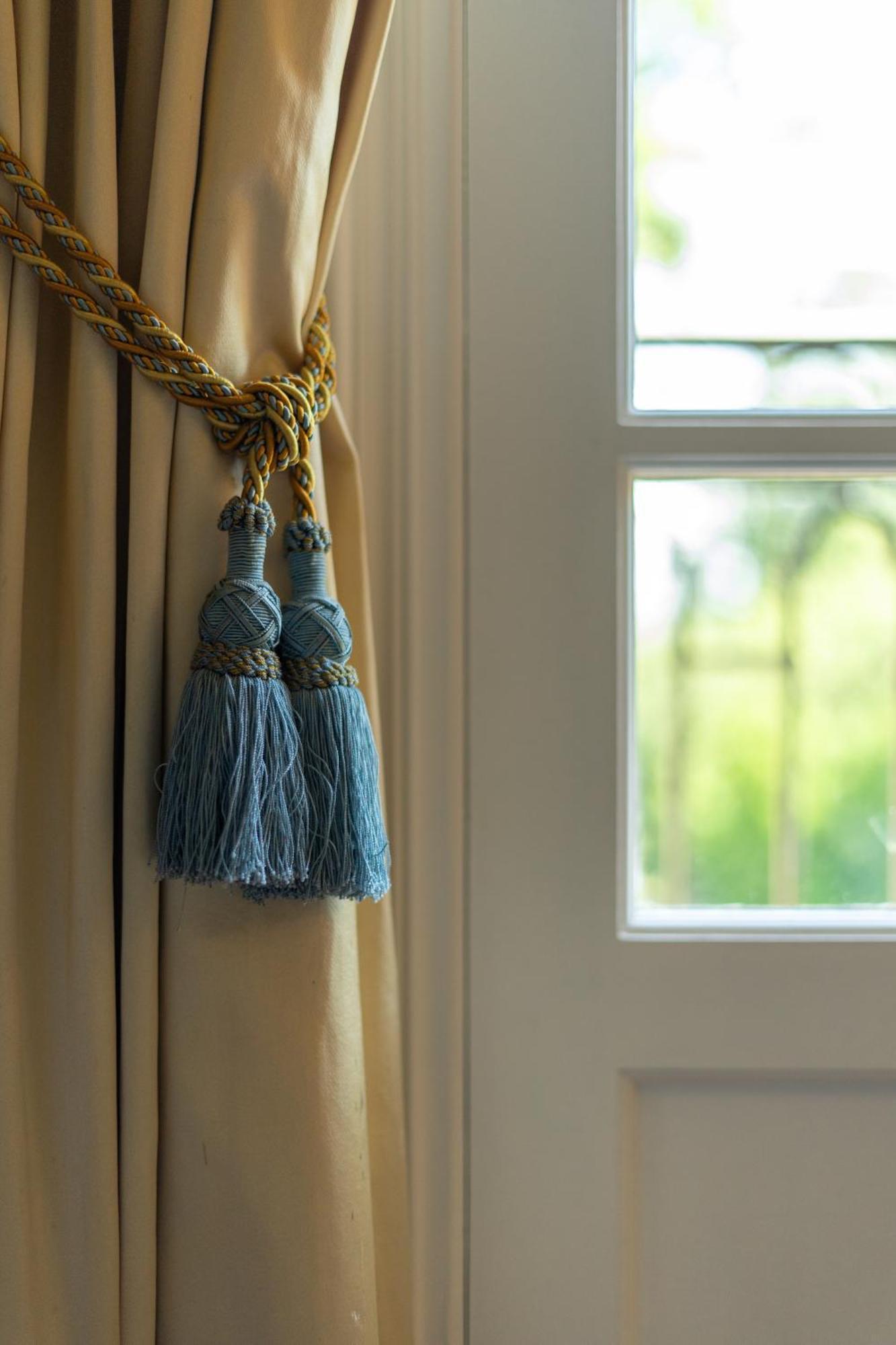 Castel Bois Marie, Maison D'Hotes Montauban Eksteriør bilde A curtain tieback