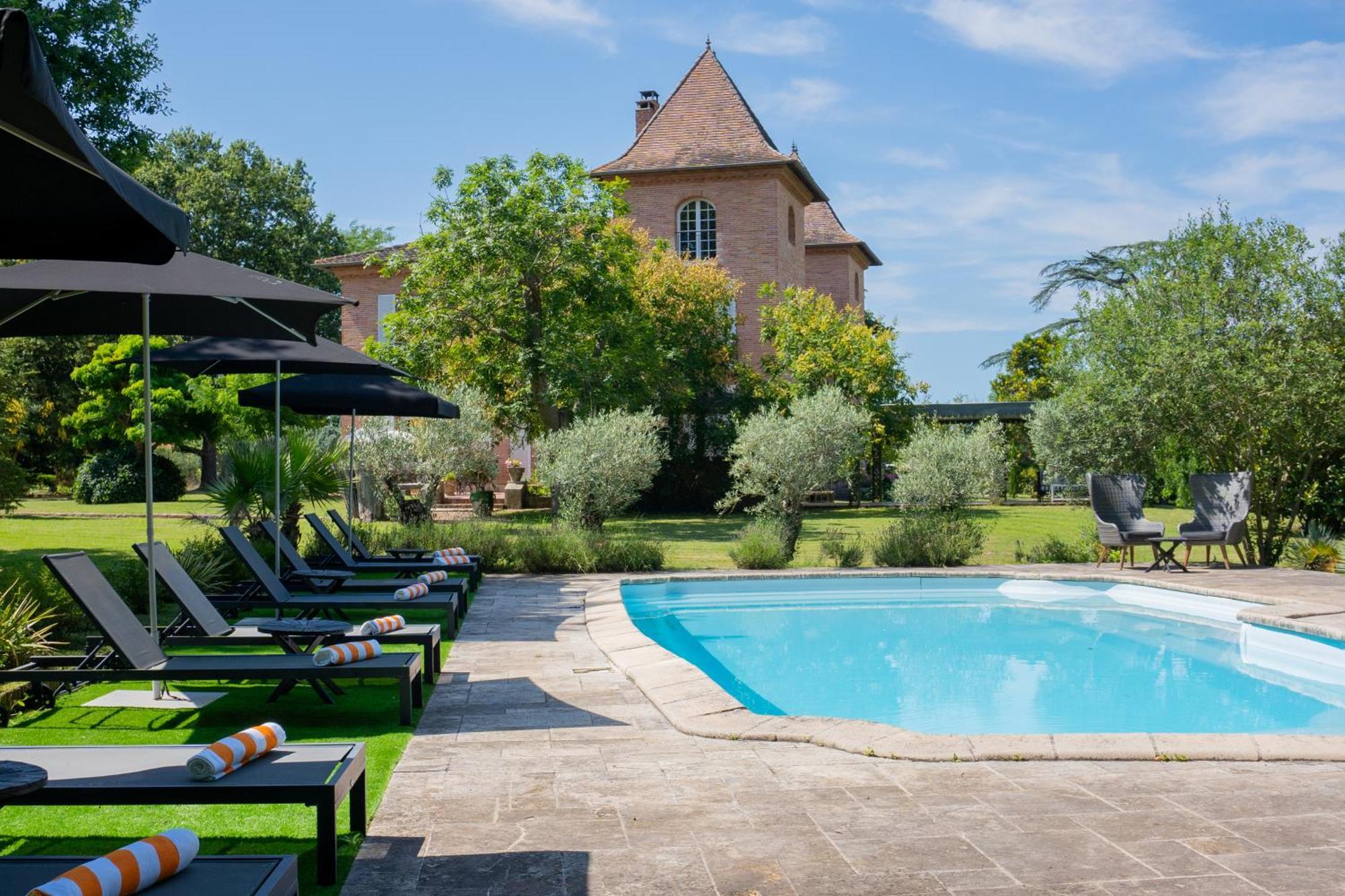 Castel Bois Marie, Maison D'Hotes Montauban Eksteriør bilde The swimming pool at Château de Chaumont