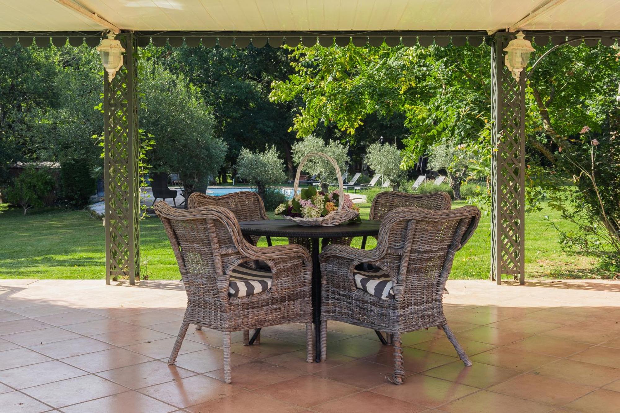 Castel Bois Marie, Maison D'Hotes Montauban Eksteriør bilde Garden furniture