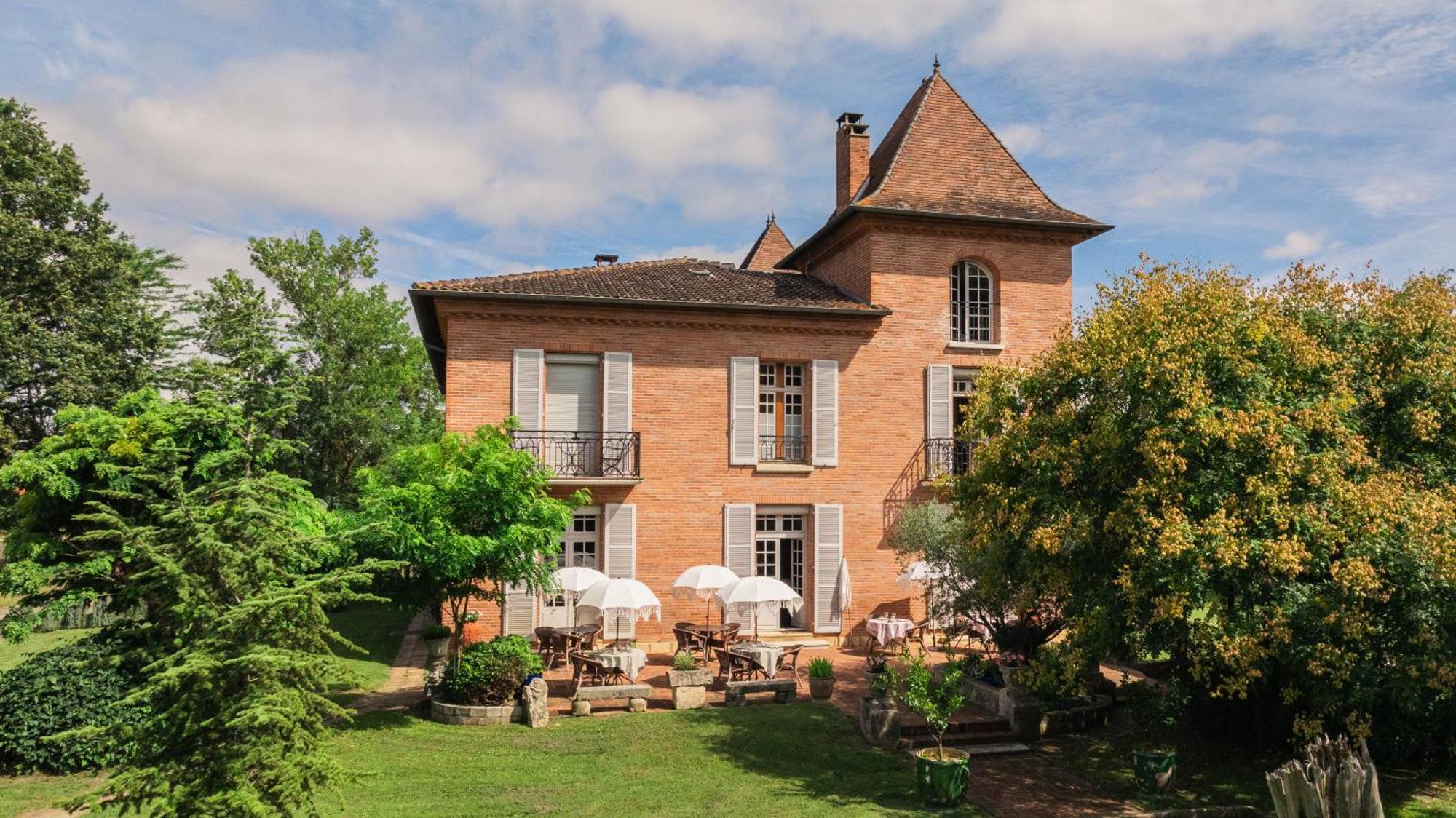 Castel Bois Marie, Maison D'Hotes Montauban Eksteriør bilde The town hall in Saint-André-de-Pierre-Colamine